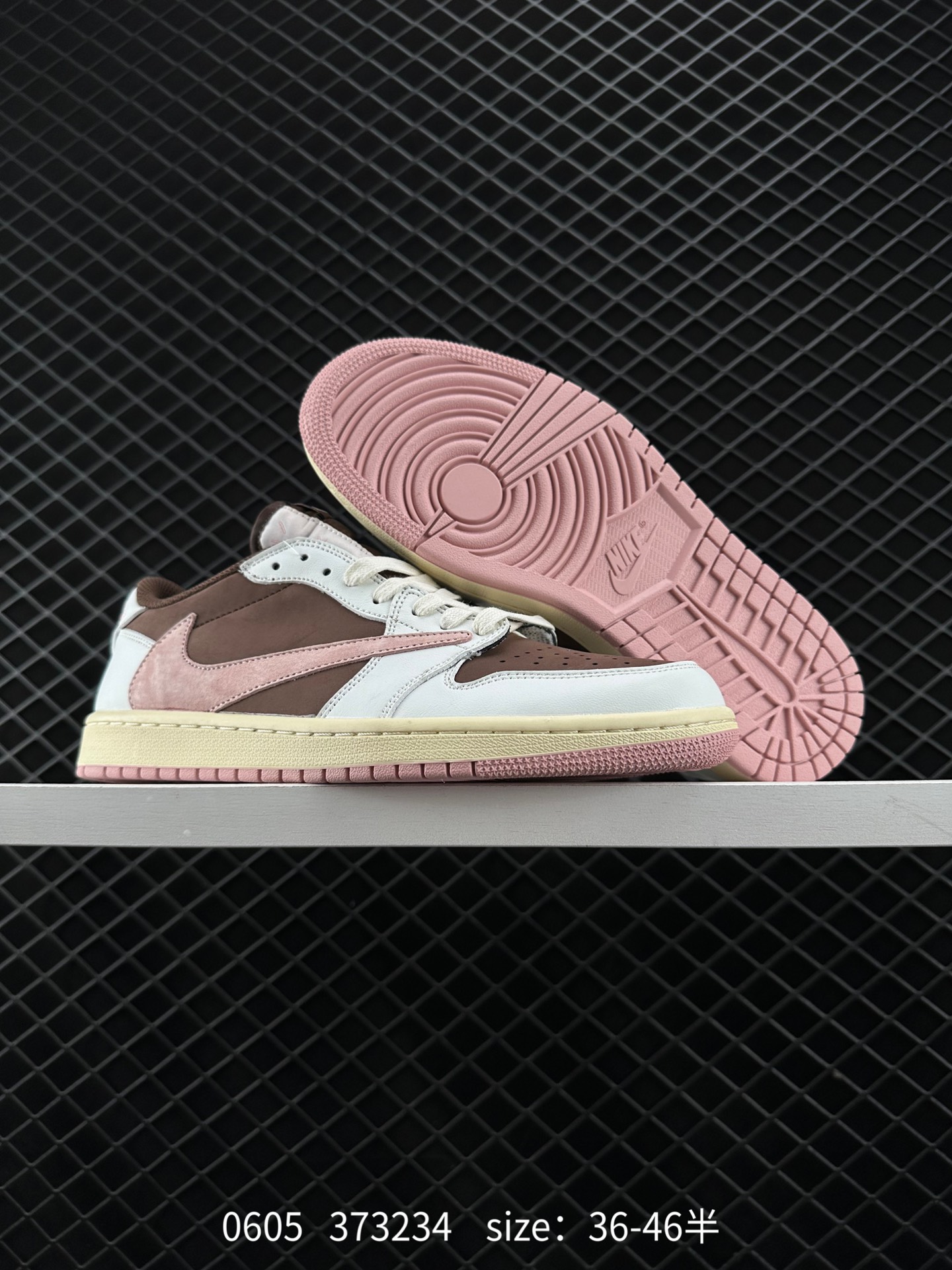 Travis Scott x Air Jordan 1 ” Reverse Mocha “